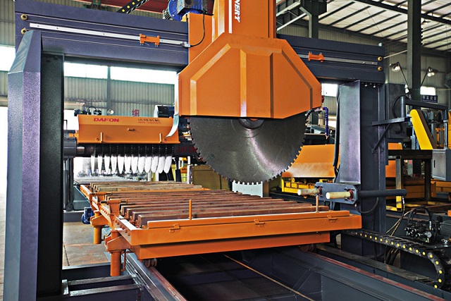 Edge cutting machine